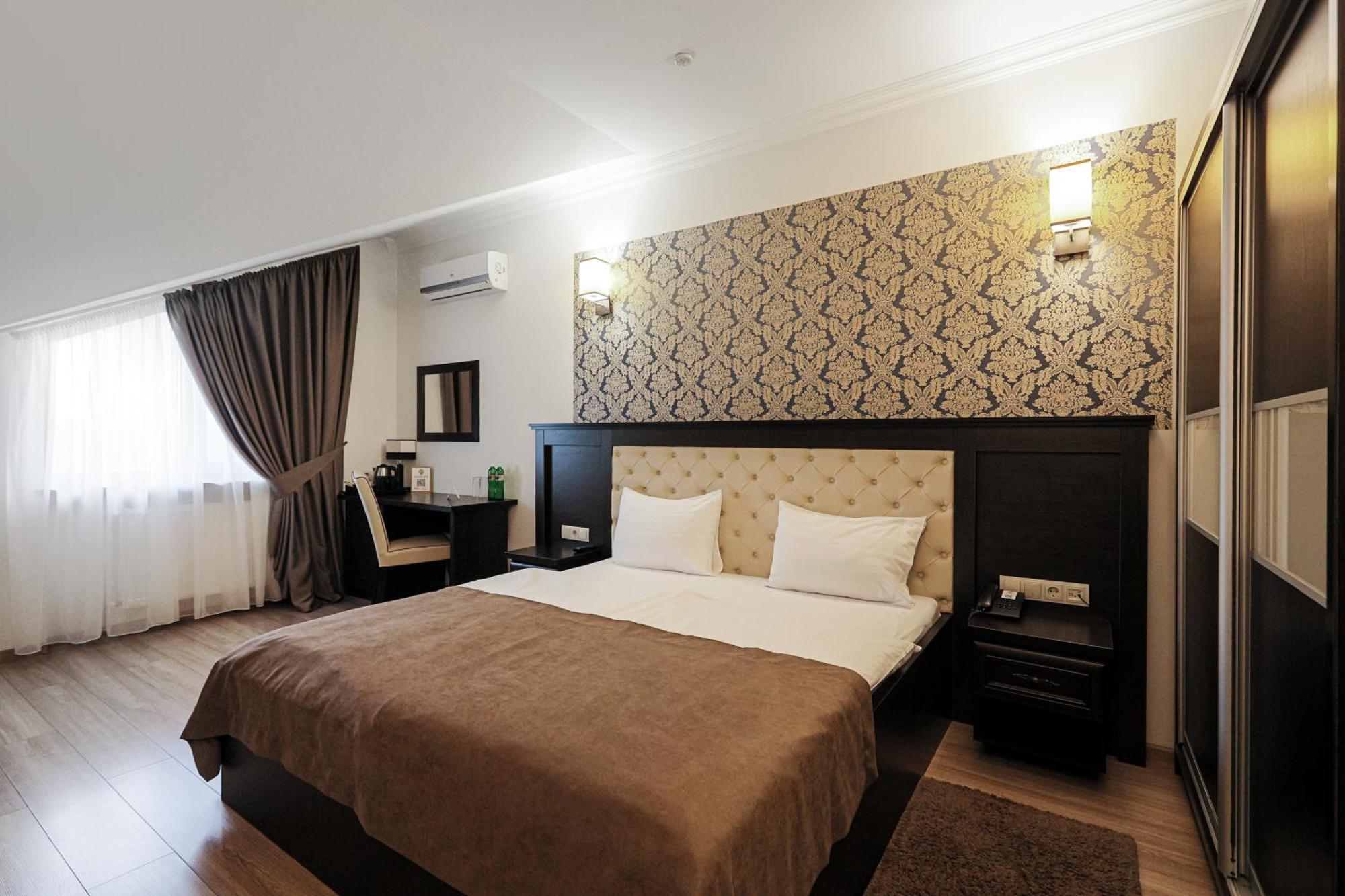 Hotel Ferdinand Mukačevo Exteriér fotografie