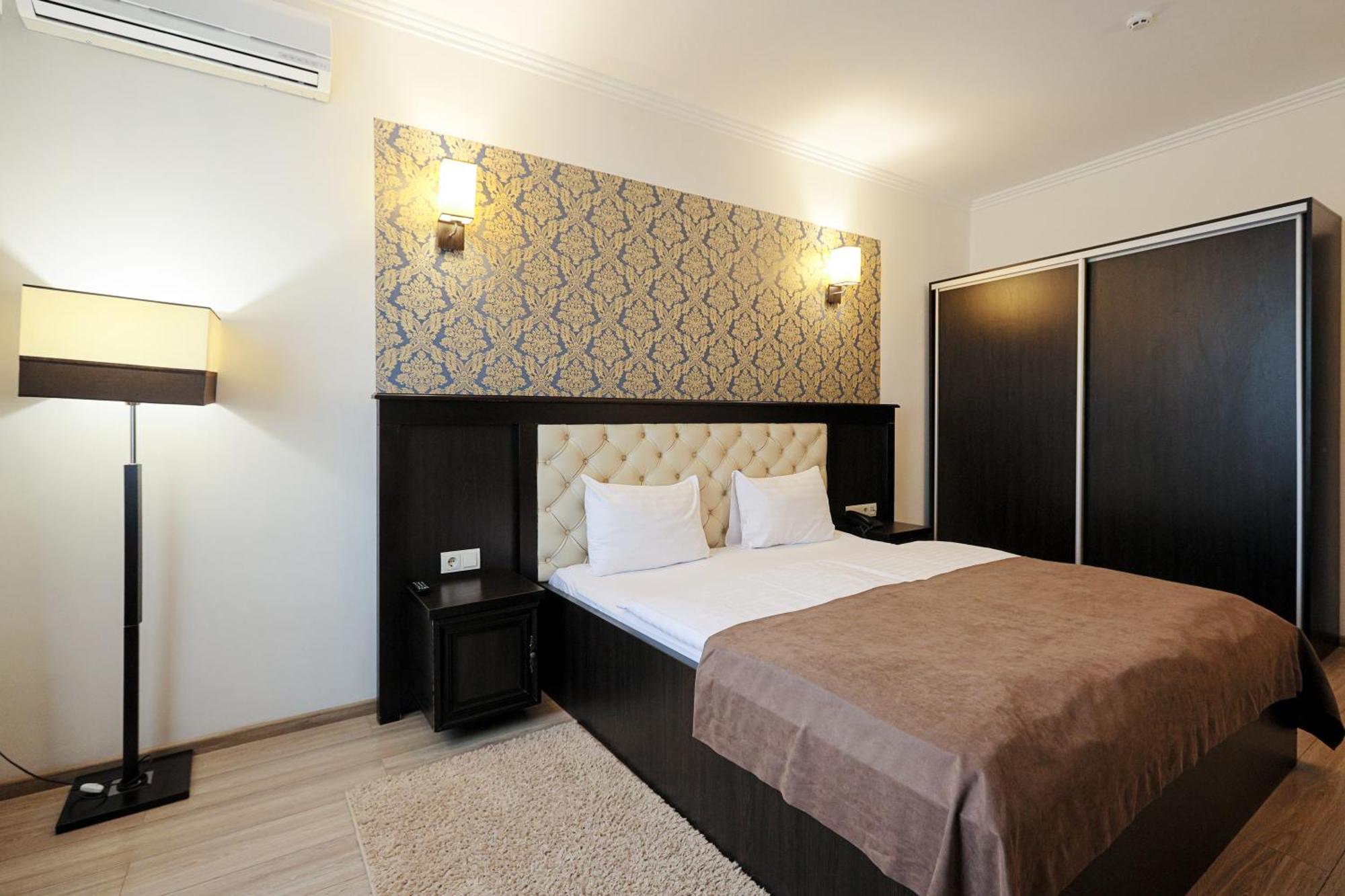 Hotel Ferdinand Mukačevo Exteriér fotografie