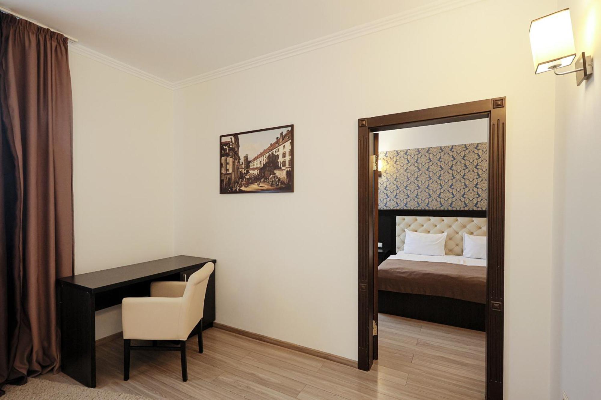 Hotel Ferdinand Mukačevo Exteriér fotografie